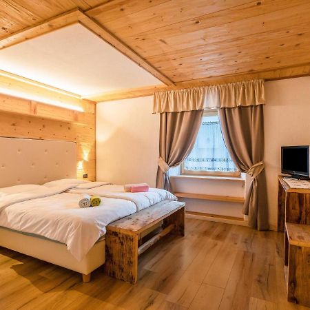 Chalet Osmar Appartamento 1 Campitello di Fassa Exteriör bild