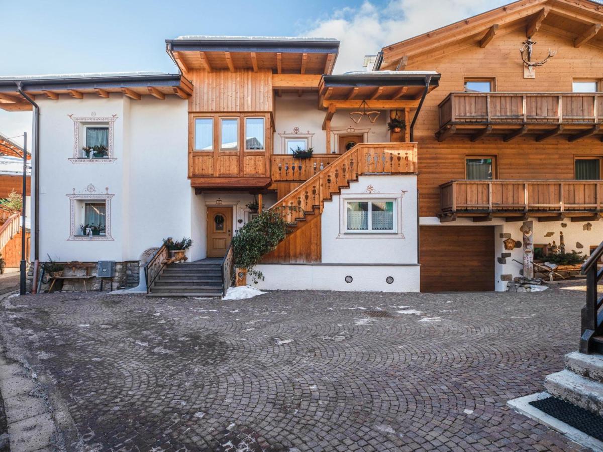 Chalet Osmar Appartamento 1 Campitello di Fassa Exteriör bild